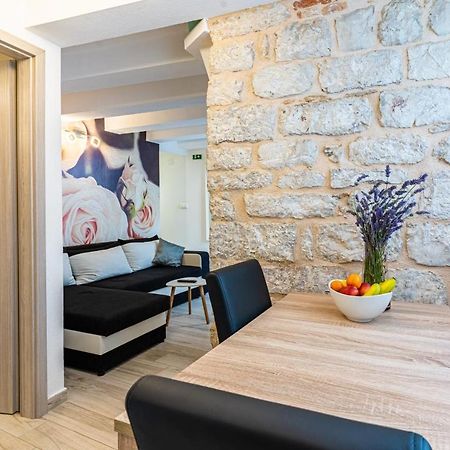 Apartments Rose1 كريس المظهر الخارجي الصورة